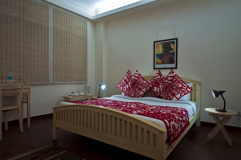 Colonel'S Retreat At The Airport Bed and Breakfast New Delhi Exteriör bild