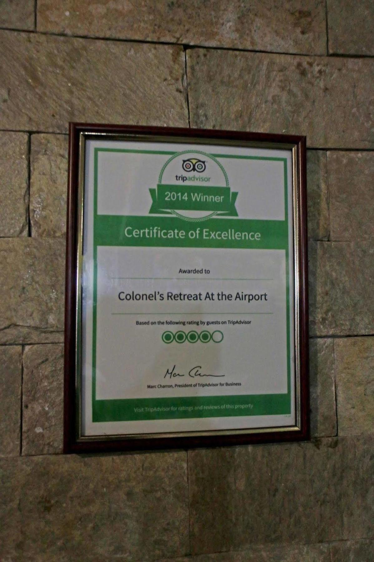 Colonel'S Retreat At The Airport Bed and Breakfast New Delhi Exteriör bild